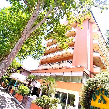 Hotel Milord Чезенатіко Екстер'єр фото